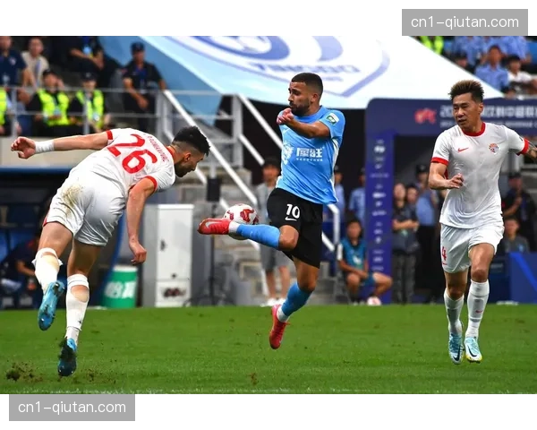 大连英博三连胜控球率递减，斯坦丘反击组织与纵深传球分析